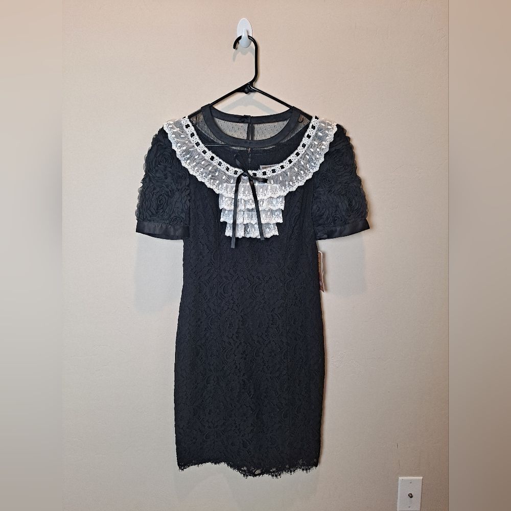 Neu by SHANI Floral Lace Black/Antique White Dress Women Size 6